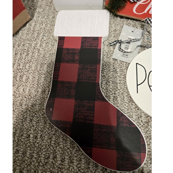 COPY - LOT OF 14 - VARIETY OF CHRISTMAS HOLIDAY DECOR/ORNAMENTS/SIGNS - Picture 13 of 14